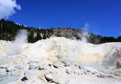 バンパスヘルに行ってきたよ。ラッセン火山国立公園 その１(Hiking Bumpass Hell Trail in Lassen Volcanic National Park)