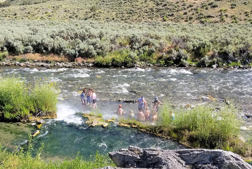 イエローストーン国立公園を楽しもう 3. 温泉!? in ボイリング リバー編 Boiling River in Yellowstone National Park
